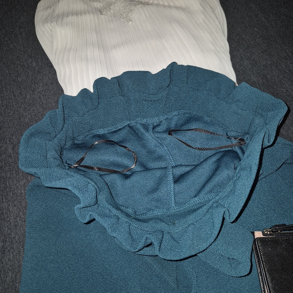 Teal Ruffle Pants - Picture 3 of 4